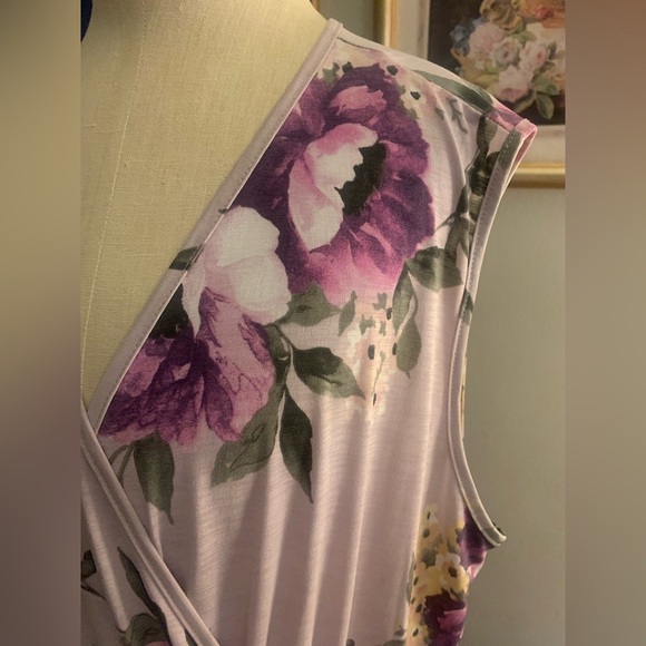 White Birch Lovely Lavender Floral Sleeveless Dress - Picture 13 of 13